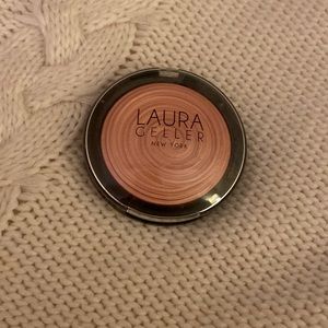 Laura Geller peach glow swirl illuminated - New